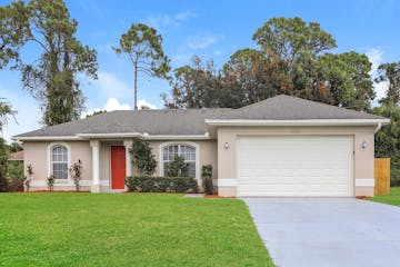 2702 Nellie Ln North Port, FL 34286